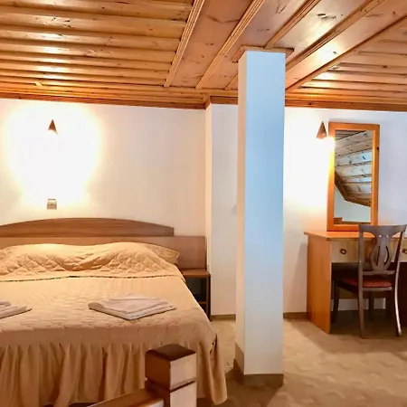 Szálloda Daf Trans Pestera