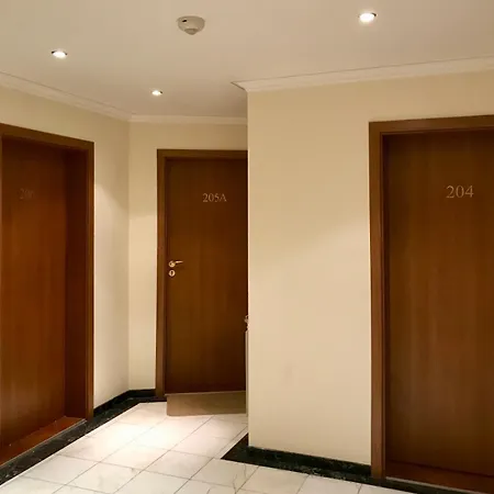 Szálloda Daf Trans 2*